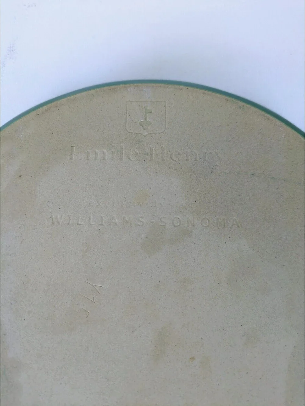 Green Ruffled Ceramic Pie Dish 10.25”, Emile Henry, William-Sonoma, France